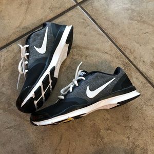 Nike In-Season TR4 Women’s Sneakers Black-Gray